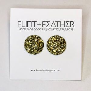 Flint+Feather Round Dome Druzy Stud Earrings NWT